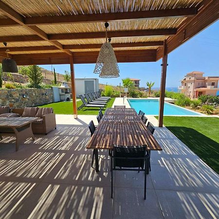Luxury Villa U Kokkini Hani Exterior photo