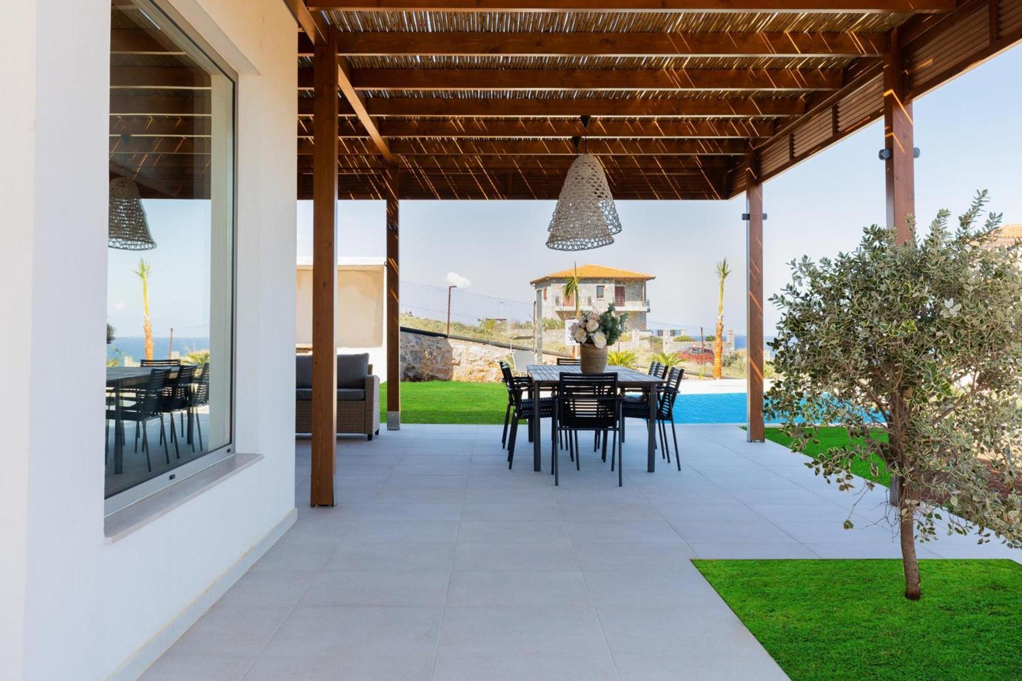 Luxury Villa U Kokkini Hani Exterior photo